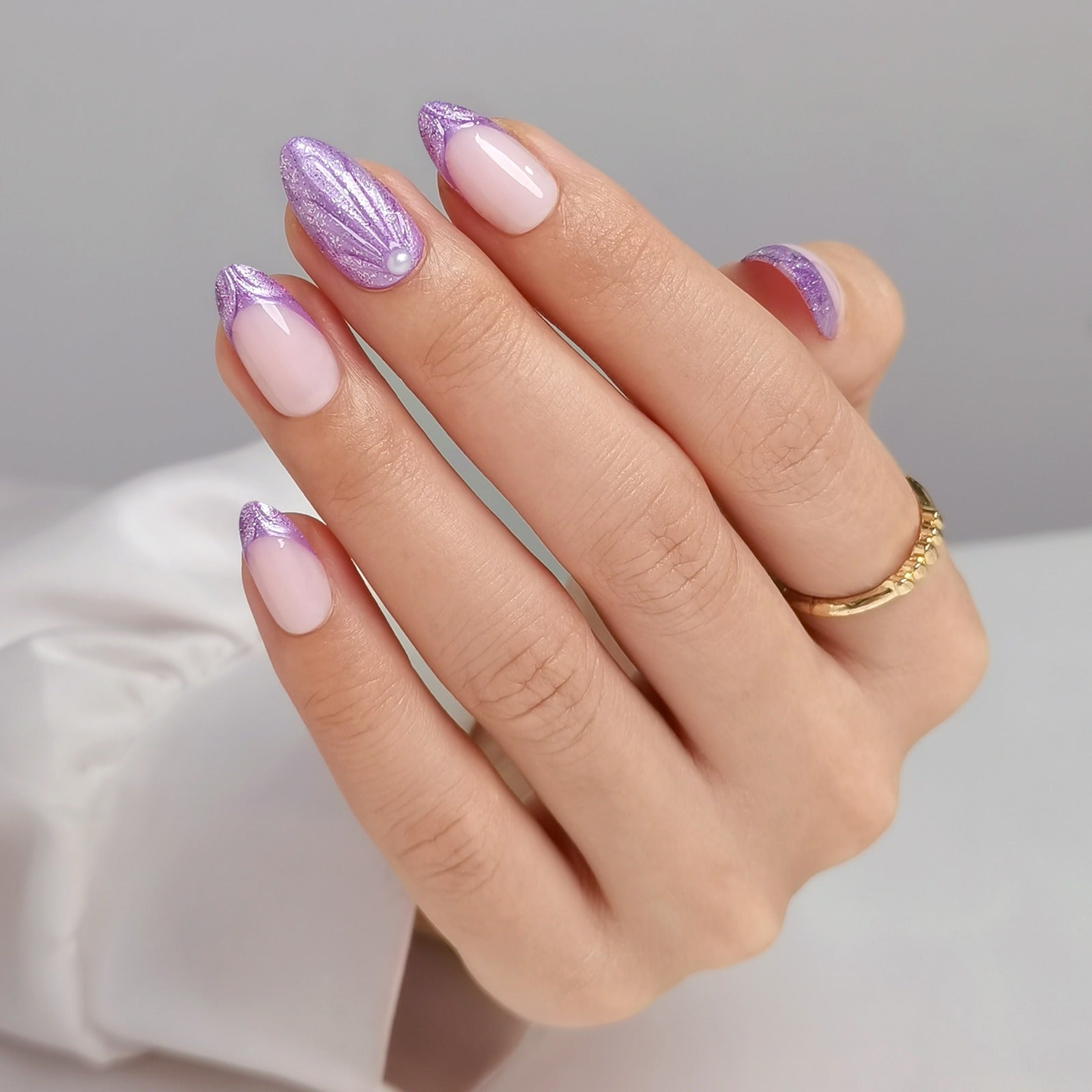 Mermaid Pearl - Short Almond - Pure Gel Press On