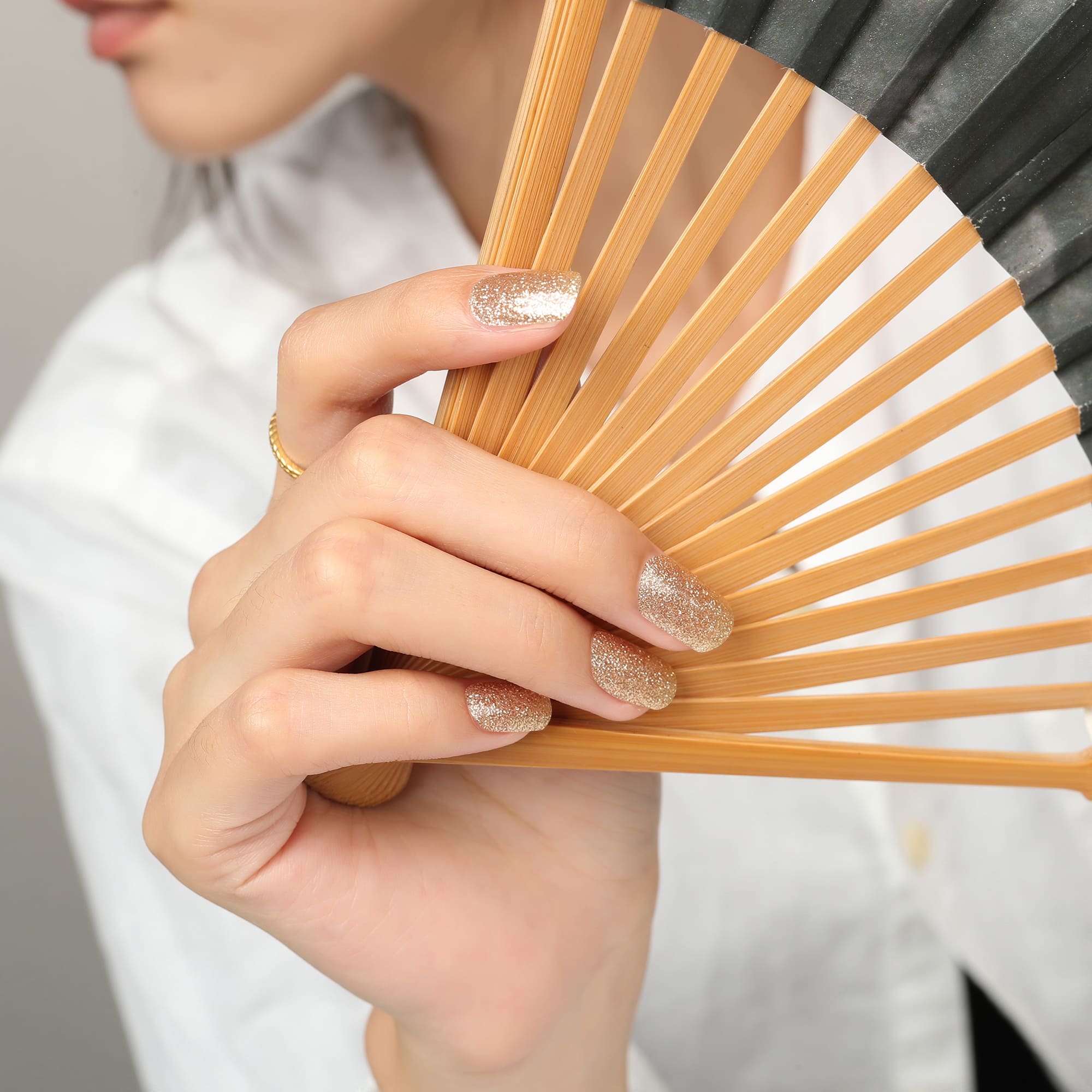 GOLDEN SHINE GLITTER UV - NAILUXE