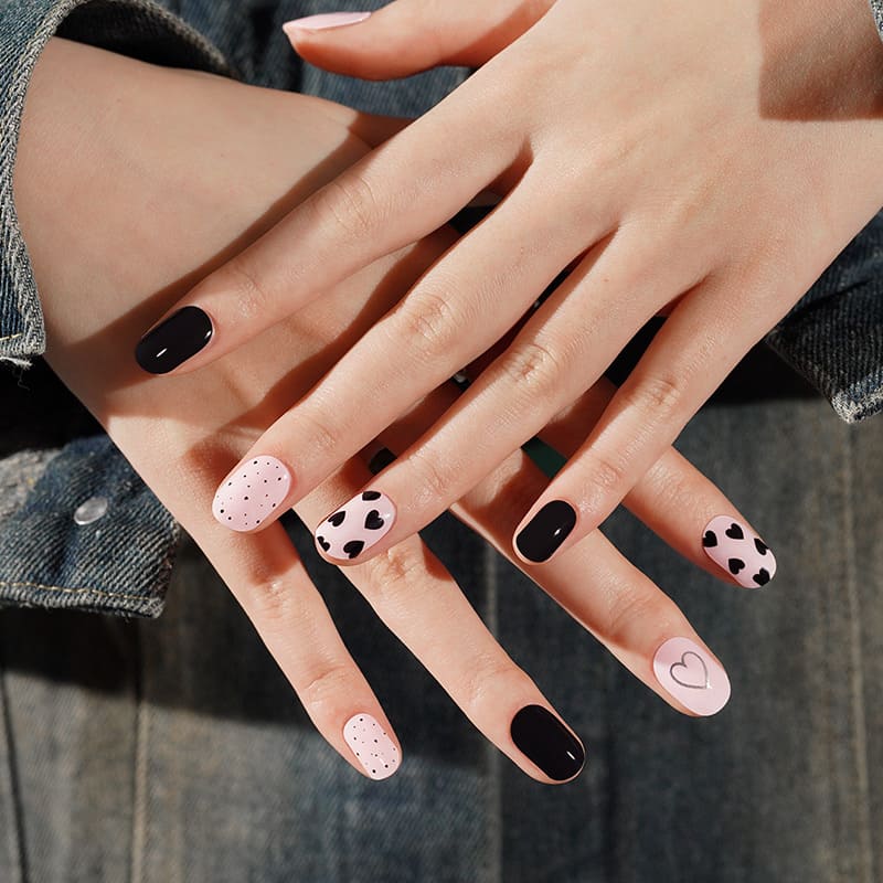 BLACK HEARTS - UV GEL STRIPS