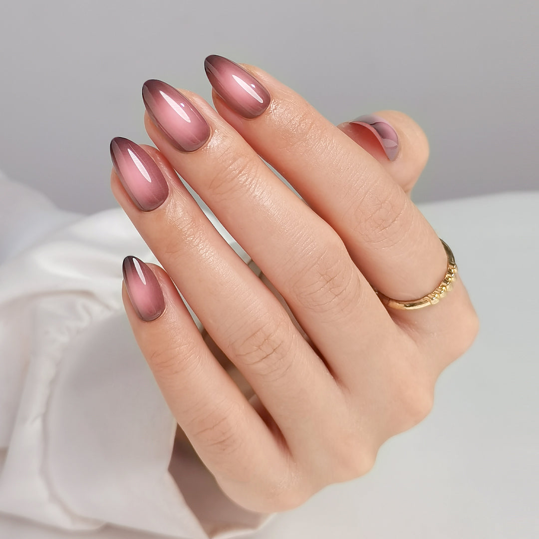 Berry Smoke - Short Almond - Pure Gel Press On