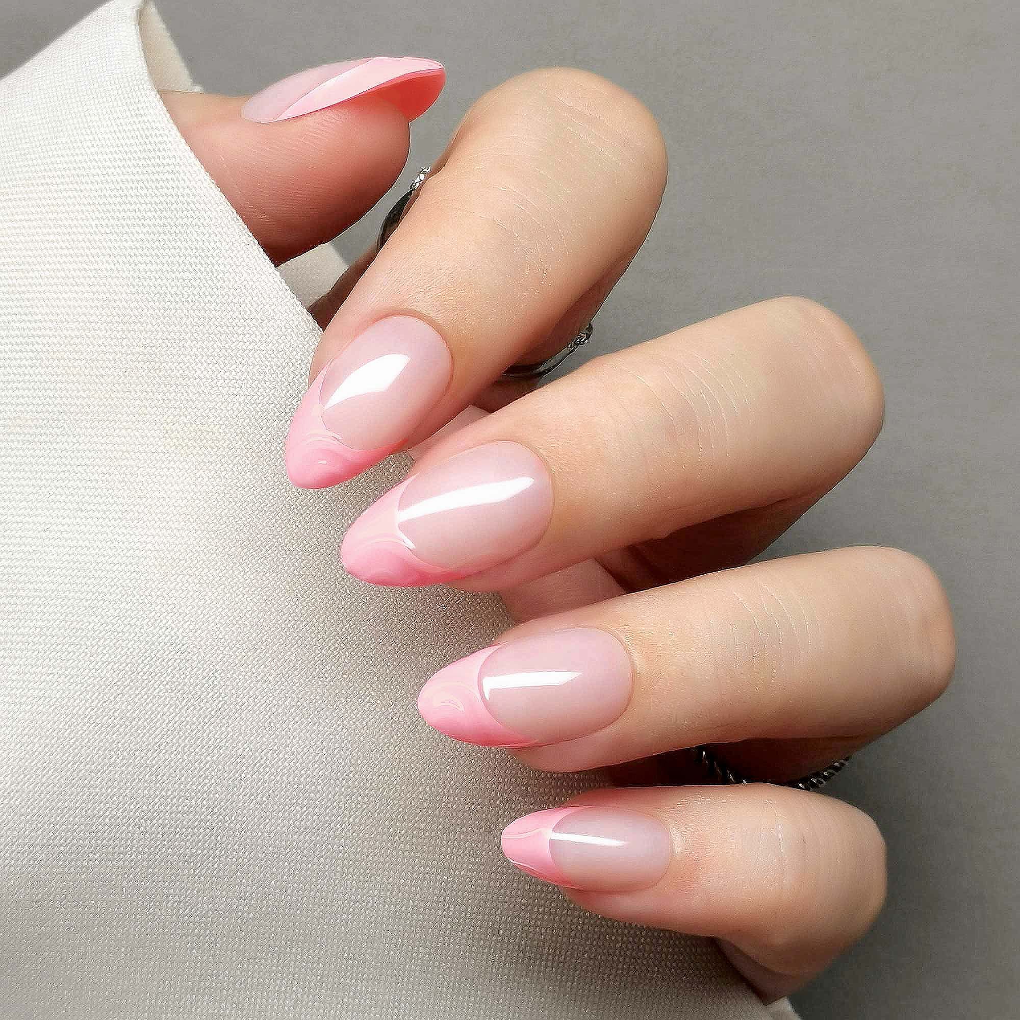 French Sugar - Short Almond - Pure Gel Press On - Kurze Almond Press On Nails in Rosé mit pinkem French Design