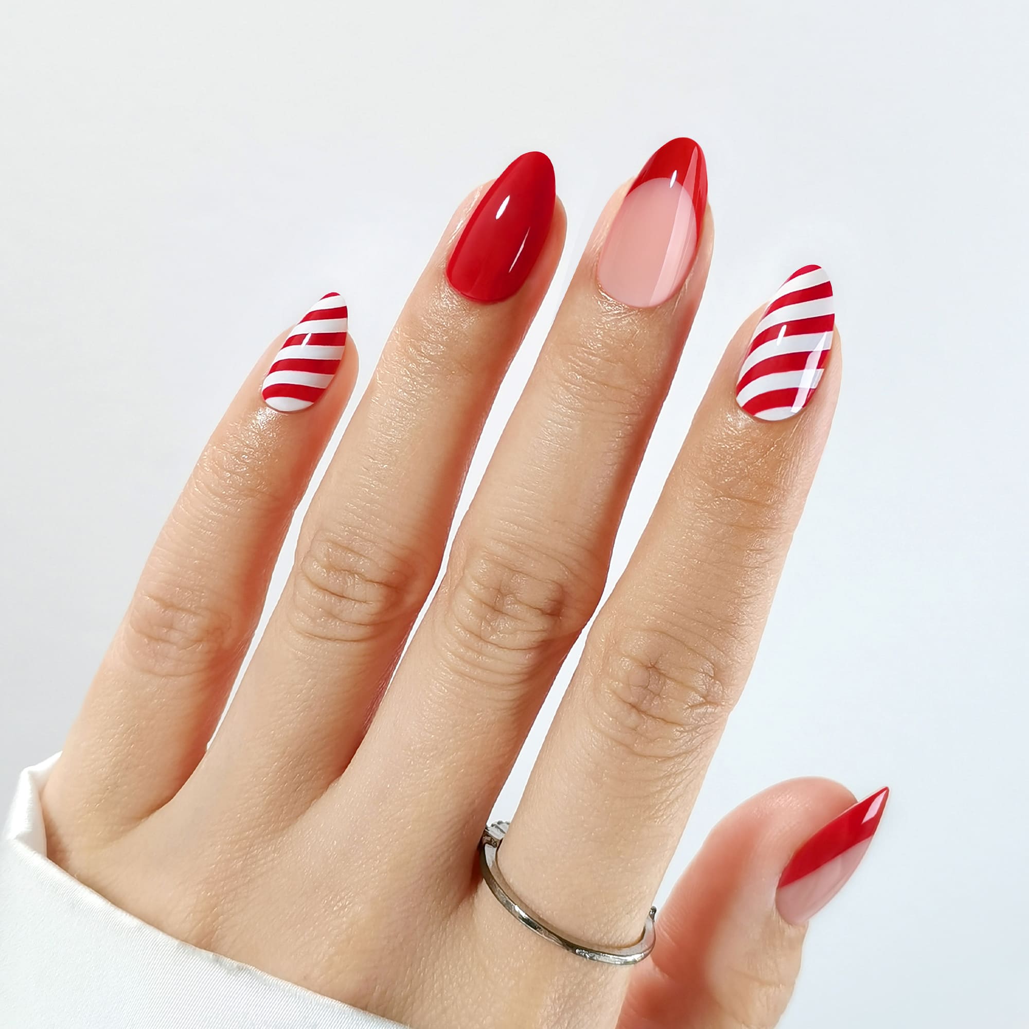 Red Velvet Twist - Short Almond - Pure Gel Press On