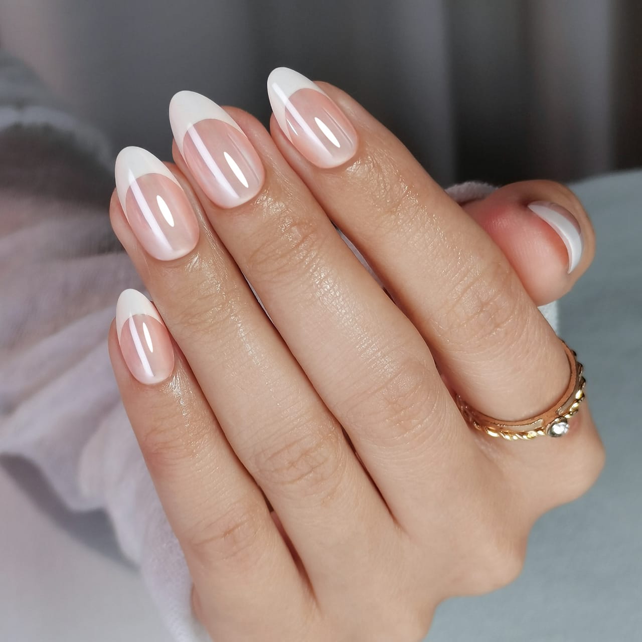 French Nail Glow - Short Almond - Pure Gel Press On