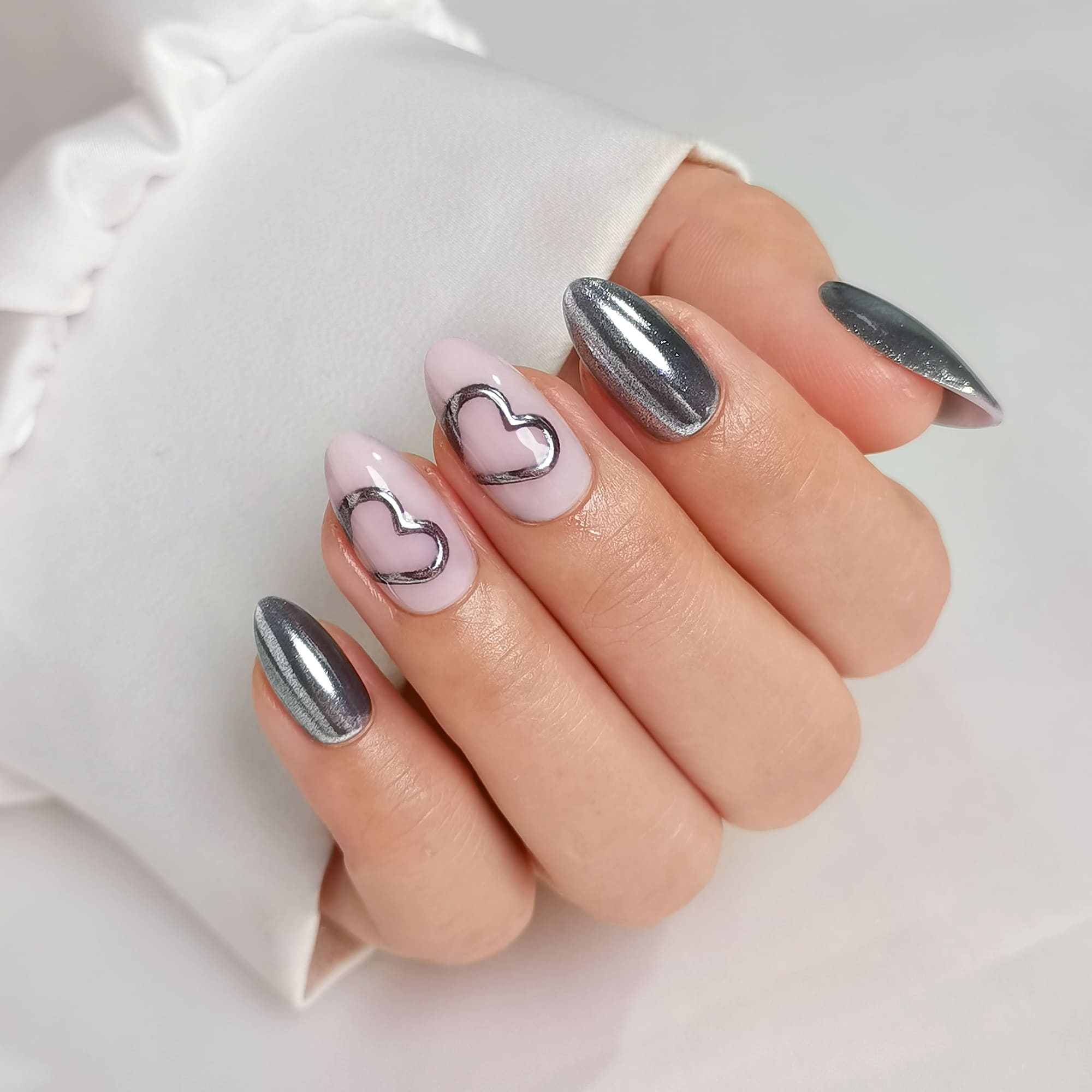 Silver Love - Short Almond - Pure Gel Press On